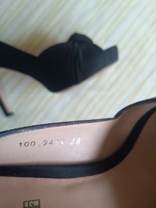 Zapatos tacón Gloria Ortiz negros talla 38