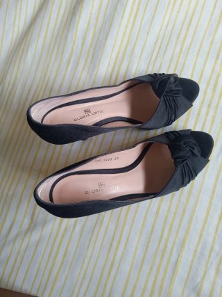 Zapatos tacón Gloria Ortiz negros talla 38