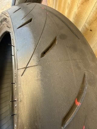 Neumático Dunlop Sportmax Roadsport 2 solo 200km