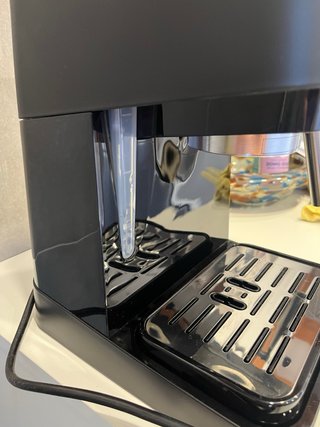 Cafetera DeLonghi Stilosa Negra