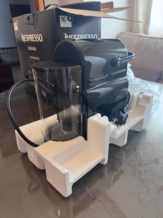 Cafetera Nespresso Inissia DeLonghi