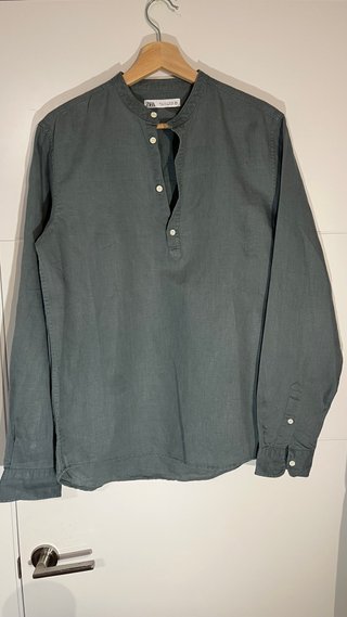 Camisa Zara cuello mao verde talla S