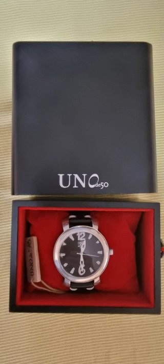 Reloj Uno de 50 Plata
