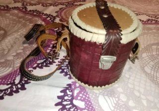 Bolso de cuero redondo vintage