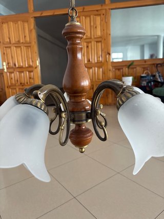 Lámpara colgante madera 5 tulipas