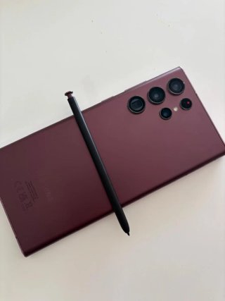Samsung Galaxy S22 Ultra Morado