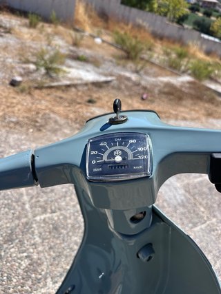 Vespa NK Primavera 125 Verde