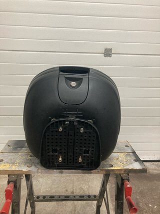 Baúl maleta SHAD SH29 con soporte