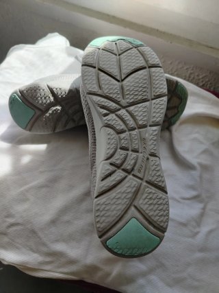Skechers Mujer Talla 38 Gris/Teal