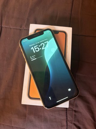 iPhone XR 64GB Amarillo