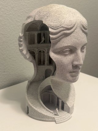 Escultura Busto con Palacio Oculto