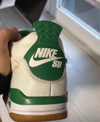 Jordan 4 Retro Verde Blanco