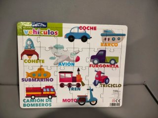Puzzles infantiles + Dominó + bolsa Mickey Mause.