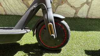 Xiaomi Mi Electric Scooter Pro 2 + Cargador