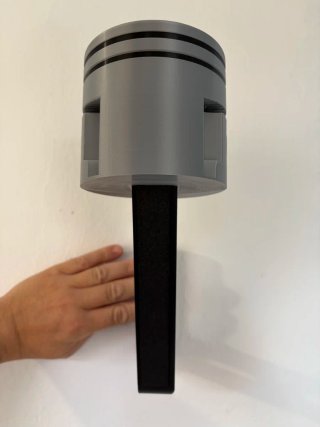 Soporte  Pared  para casco Pistón Motor