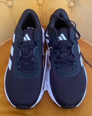 Zapatillas Adidas Mujer Negras y Blancas T 40 2/3