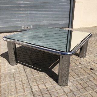 Mesa diseño Sesann Gianfranco Frattini 70s Cassina