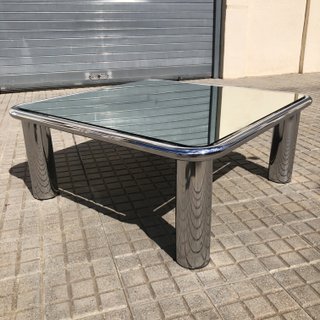 Mesa diseño Sesann Gianfranco Frattini 70s Cassina