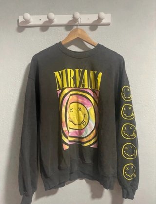 Sudadera Nirvana x Bershka Smiley