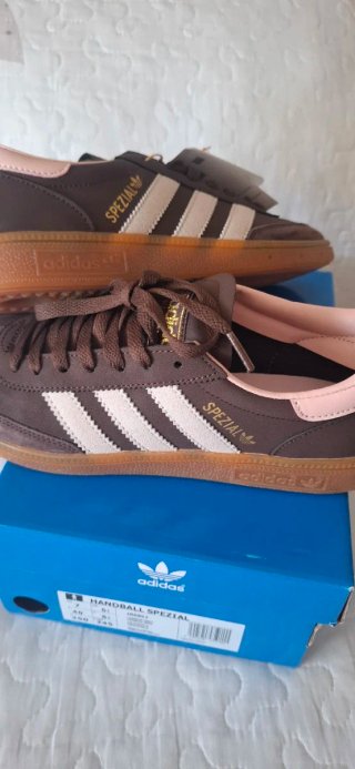 Adidas Samba Spezial Marrones y Rosas