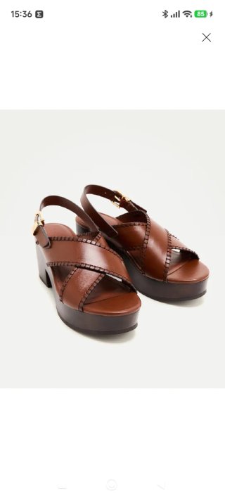 Sandalias de plataforma marrones