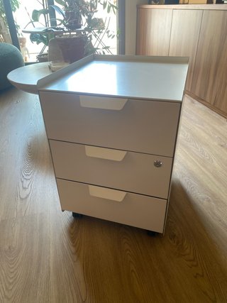 Cajonera Ikea TROTTEN con ruedas y cierre