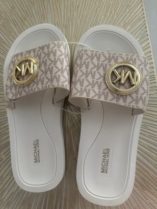 Sandalias