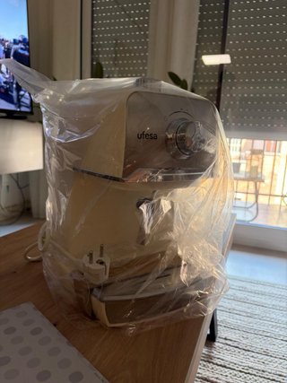 Cafetera Ufesa CE7238 Crema - Nueva