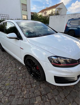 Volkswagen Golf GTI Performance
