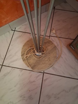 Lampada da terra design moderno