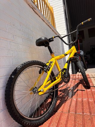 Bicicleta BMX Monty 139 Amarilla