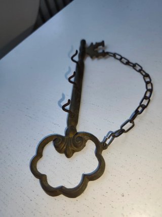 Appendichiavi vintage ottone stile chiave