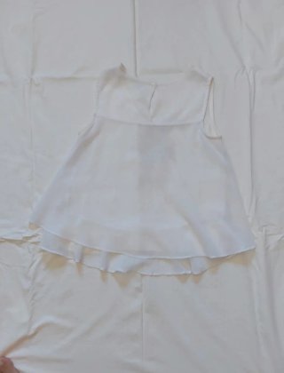 Conjunto camiseta y falda floral talla 10