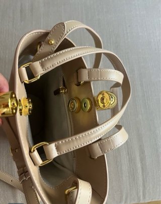 Bolso nuevo Beige y Dorado