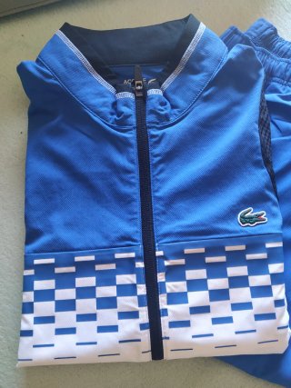 Chándal Lacoste Completo 250€