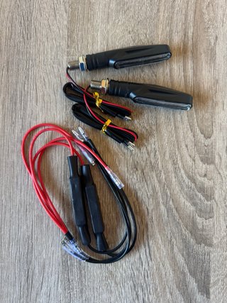 Intermitentes LED moto + resistencias