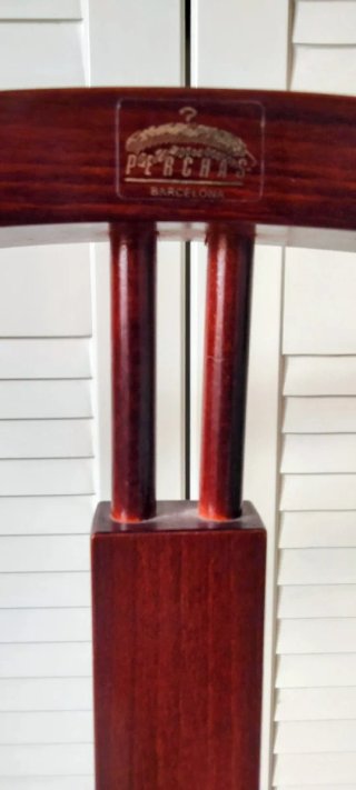 Galán de noche de madera
