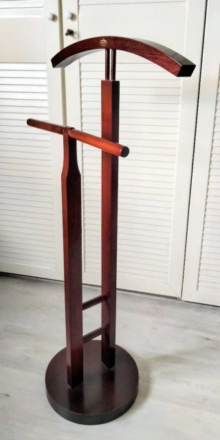 Galán de noche de madera