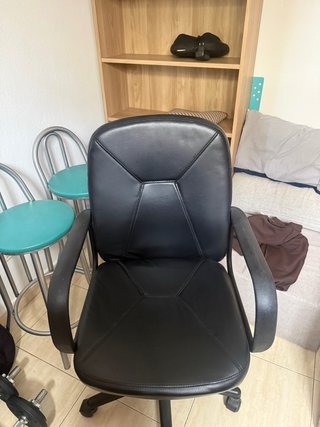 Silla escritorio, poli piel