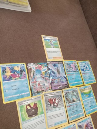 15 Cartas Pokémon Variadas