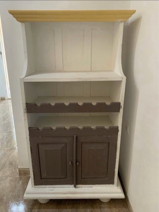 Mueble recibidor con botellero