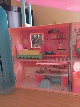 Casa de muñecas LOL Surprise