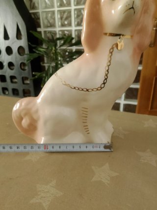 Figura KH Pottery Staffordshire