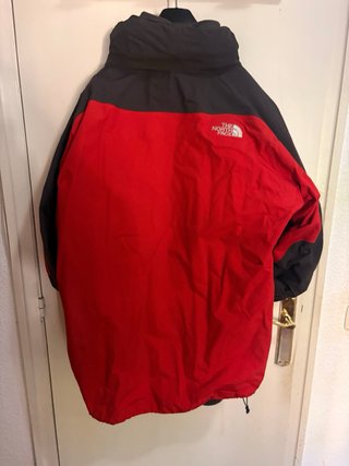 Chaqueta The North Face Roja y Negra Talla XL