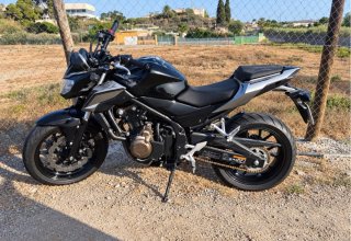 Honda CB 500F Negra y Plateada