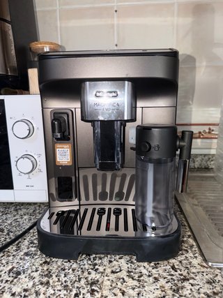 Cafetera DeLonghi Magnifica