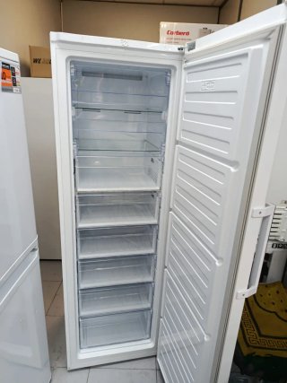 Congelador vertical beko nofrost