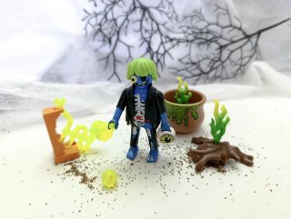 Playmobil Zombie con Accesorios