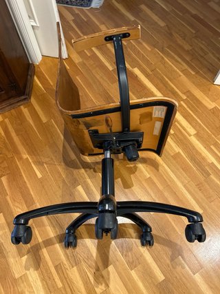 Silla de oficina con ruedas