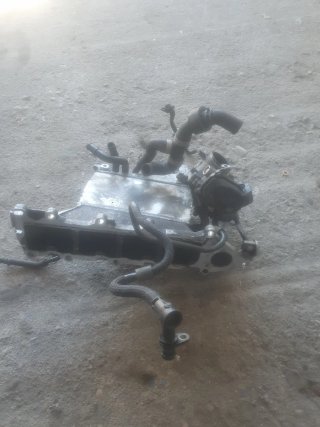 Radiador de  aire  colector Audi A3 .seat leon. Ib